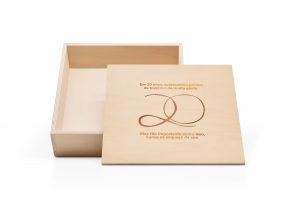 Caixa de madeira com tampa para a BP Caixa quadrada em madeira de choupo com personalização a quente