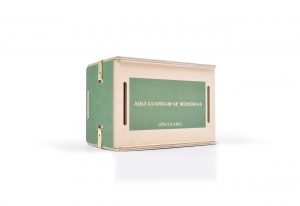 Caixa de madeira com impressão digital