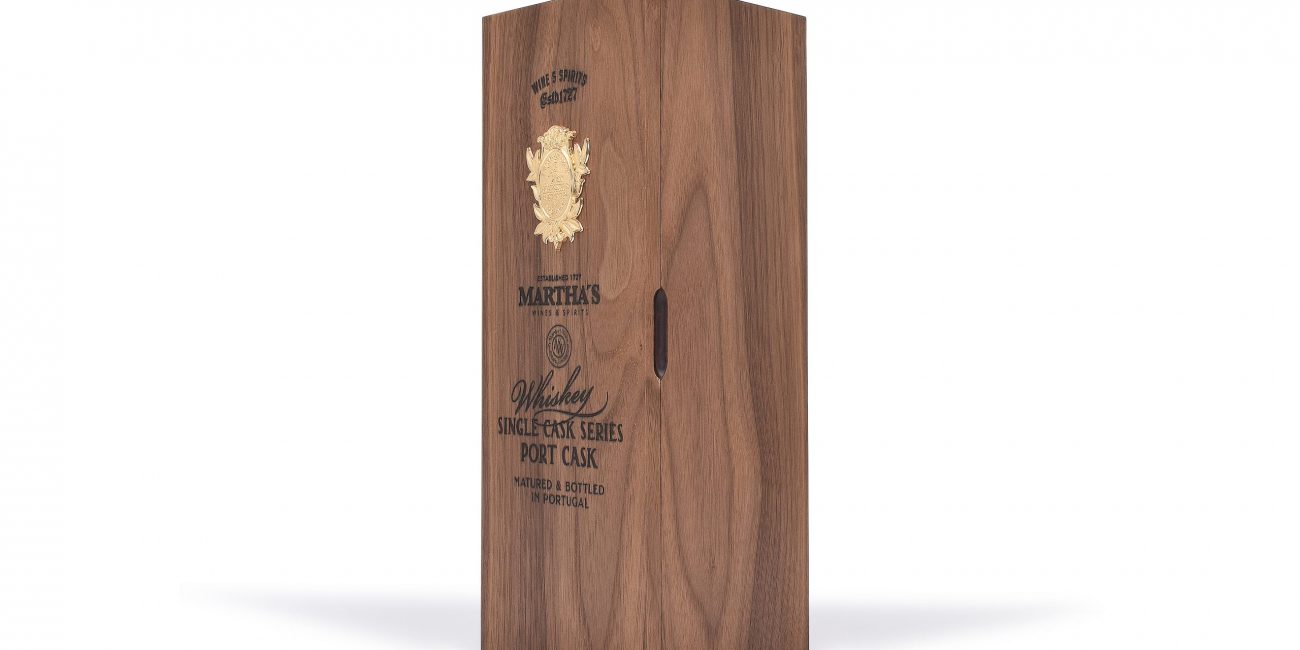 Caixa de madeira para garrafa