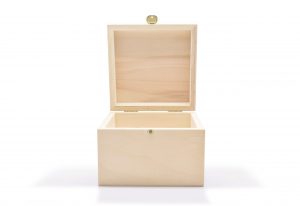 Caixa de madeira com fecho